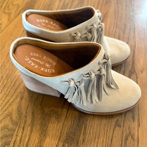 Kork-Ease Cream Suede Fringe Mules